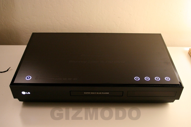 Illustration for article titled First Review: LG BH100 Hybrid Blu-Ray/HD-DVD Player (Verdict: Format War Still Blazing)